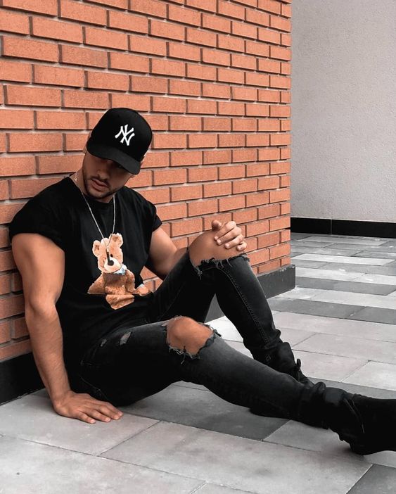 Roupas pretas best sale estilosas